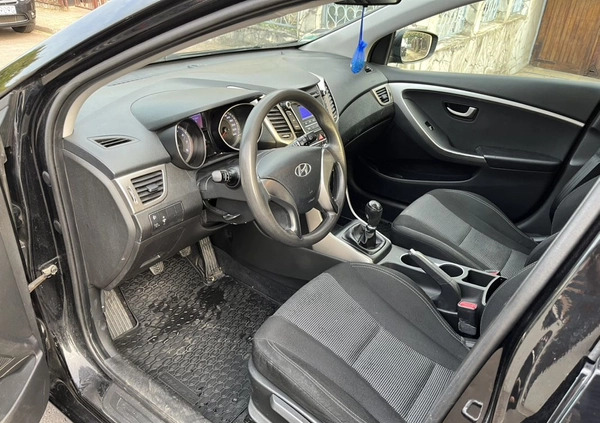 Hyundai I30 cena 21999 przebieg: 232000, rok produkcji 2012 z Wałbrzych małe 172